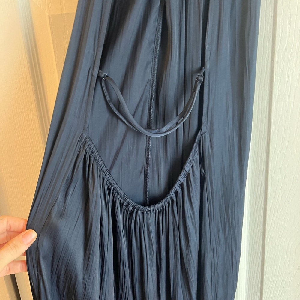 Crinkled Halter Satin Maxi Dress - Picture 5 of 9